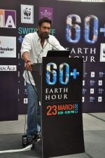 Ajay Devgan at Earth Hour event in Andheri, Mumbai on 22nd March 2013 (18).JPG